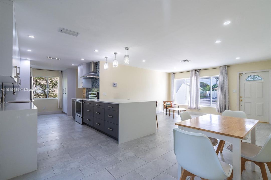 For Sale: $505,000 (4 beds, 2 baths, 1631 Square Feet)