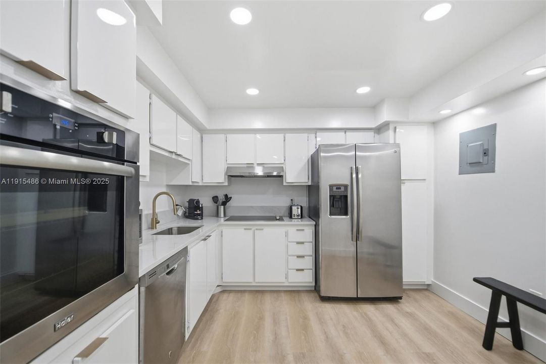 For Rent: $8,500 (2 beds, 2 baths, 1224 Square Feet)