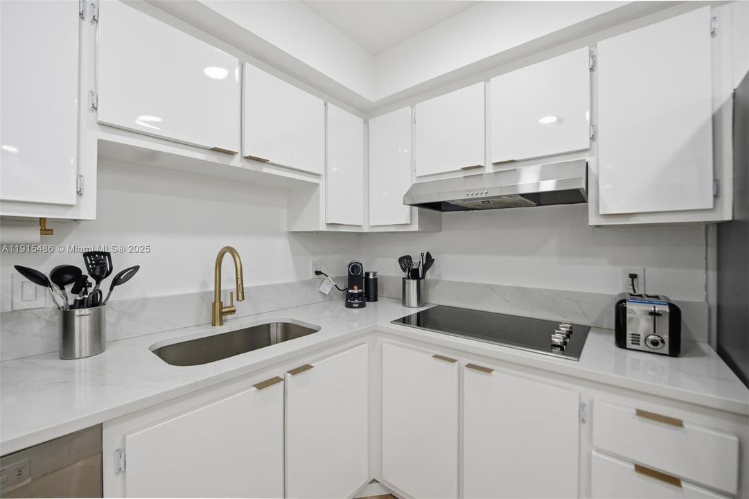 For Rent: $8,500 (2 beds, 2 baths, 1224 Square Feet)