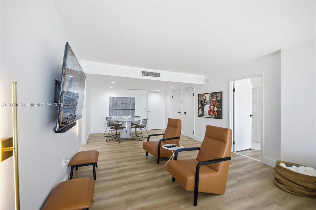 For Rent: $8,500 (2 beds, 2 baths, 1224 Square Feet)