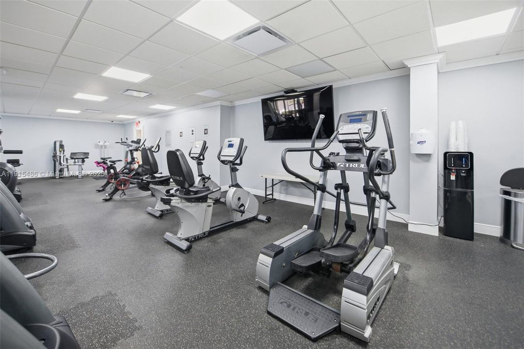 For Rent: $8,500 (2 beds, 2 baths, 1224 Square Feet)