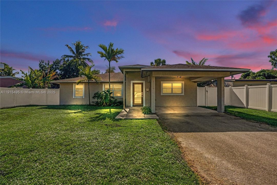 For Sale: $525,000 (3 beds, 2 baths, 1466 Square Feet)