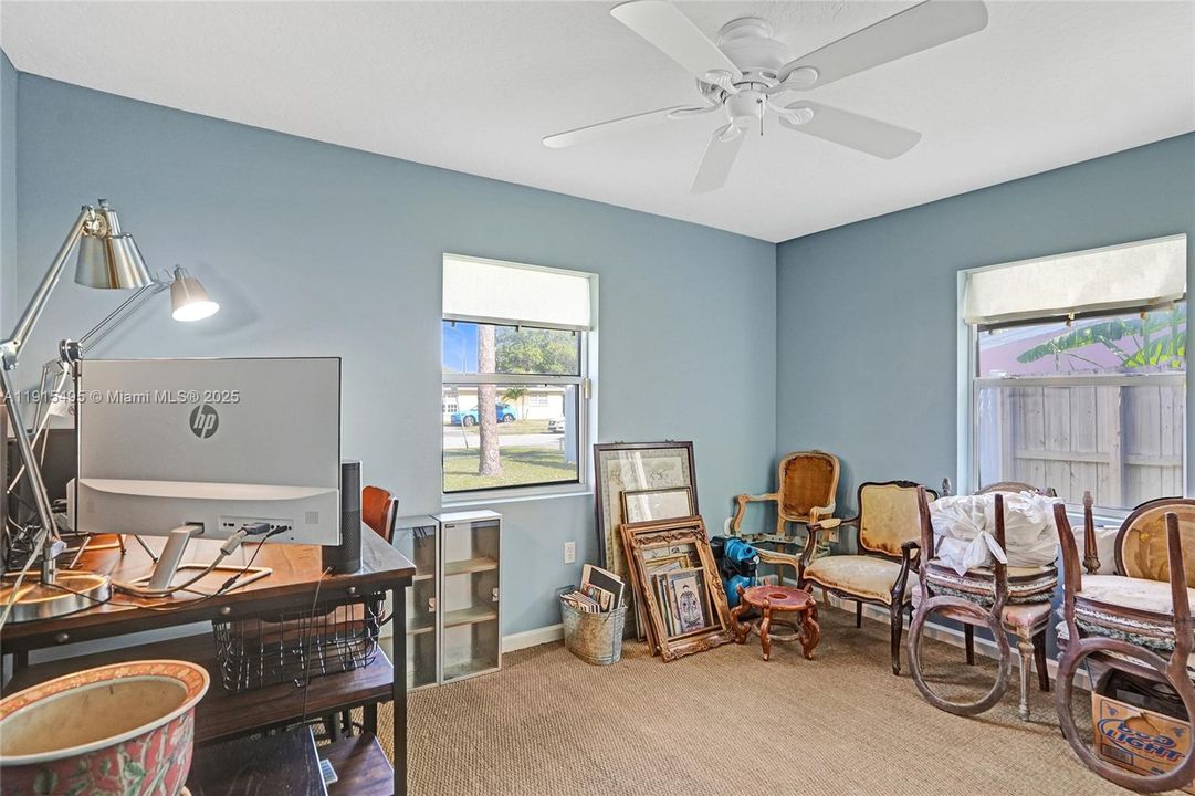 For Sale: $525,000 (3 beds, 2 baths, 1466 Square Feet)