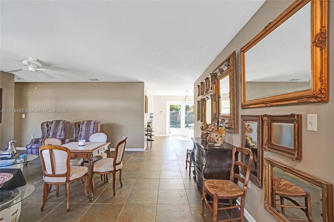 For Sale: $525,000 (3 beds, 2 baths, 1466 Square Feet)