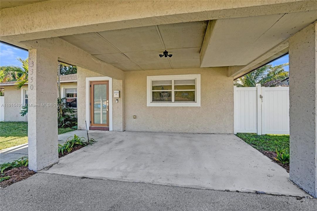 For Sale: $525,000 (3 beds, 2 baths, 1466 Square Feet)