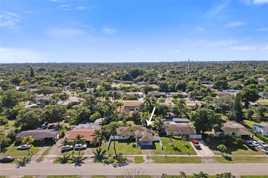 For Sale: $525,000 (3 beds, 2 baths, 1466 Square Feet)