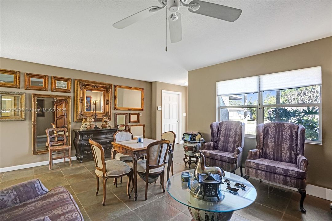 For Sale: $525,000 (3 beds, 2 baths, 1466 Square Feet)