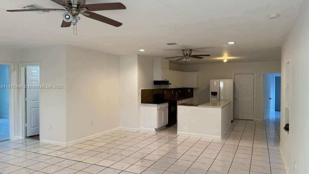 For Rent: $3,200 (3 beds, 3 baths, 3253 Square Feet)