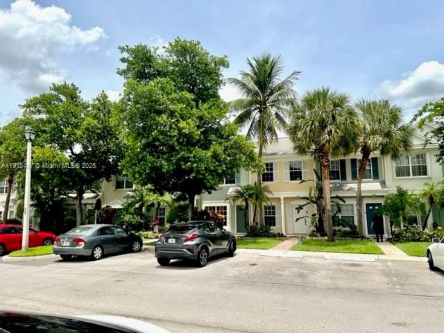 En Venta: $329,500 (2 camas, 2 baños, 1110 Pies cuadrados)