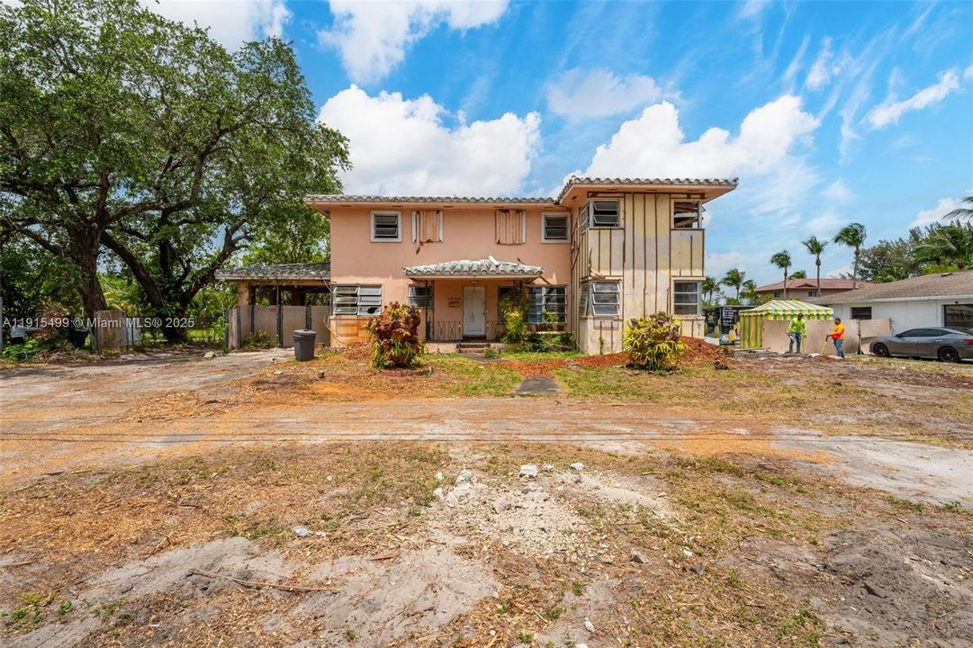 For Sale: $1,195,000 (5 beds, 2 baths, 4346 Square Feet)