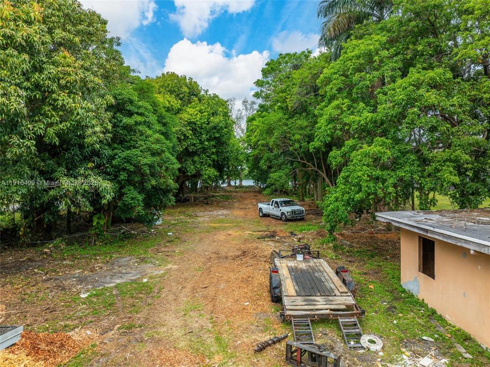 For Sale: $1,195,000 (5 beds, 2 baths, 4346 Square Feet)