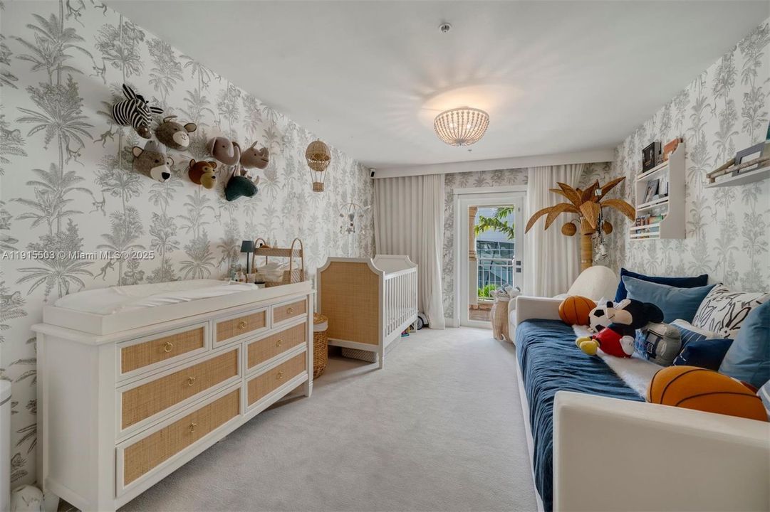 На продажу: $2,550,000 (3 спален, 3 ванн, 2640 Квадратных фут)