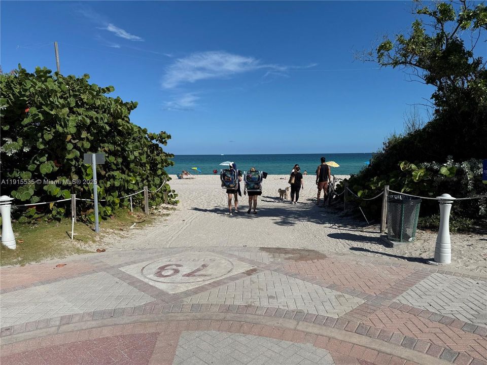 Active With Contract: $1,850 (1 beds, 1 baths, 582 Square Feet)