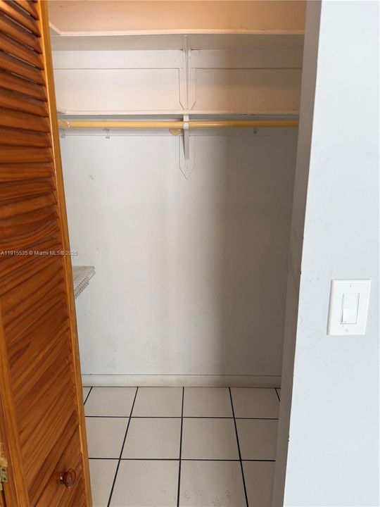 Walk-in closet