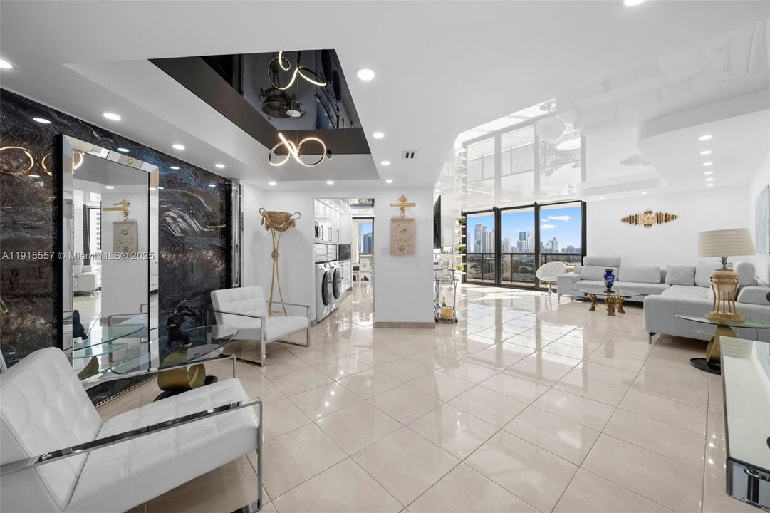 For Sale: $795,000 (2 beds, 2 baths, 1522 Square Feet)