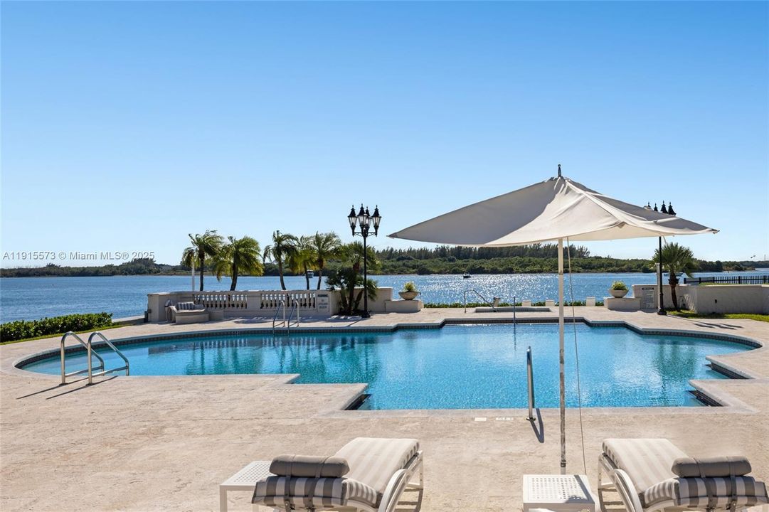 For Rent: $28,000 (3 beds, 3 baths, 2740 Square Feet)