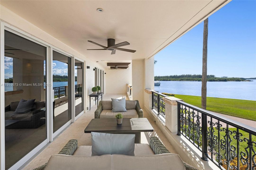 For Rent: $28,000 (3 beds, 3 baths, 2740 Square Feet)