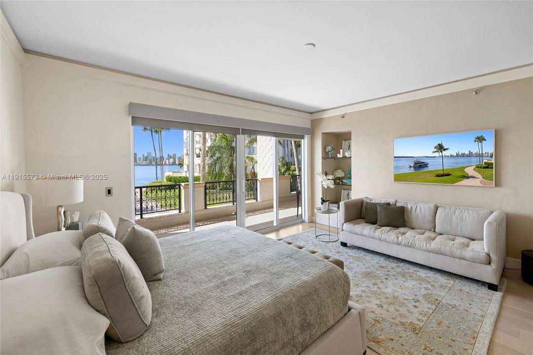 For Rent: $28,000 (3 beds, 3 baths, 2740 Square Feet)