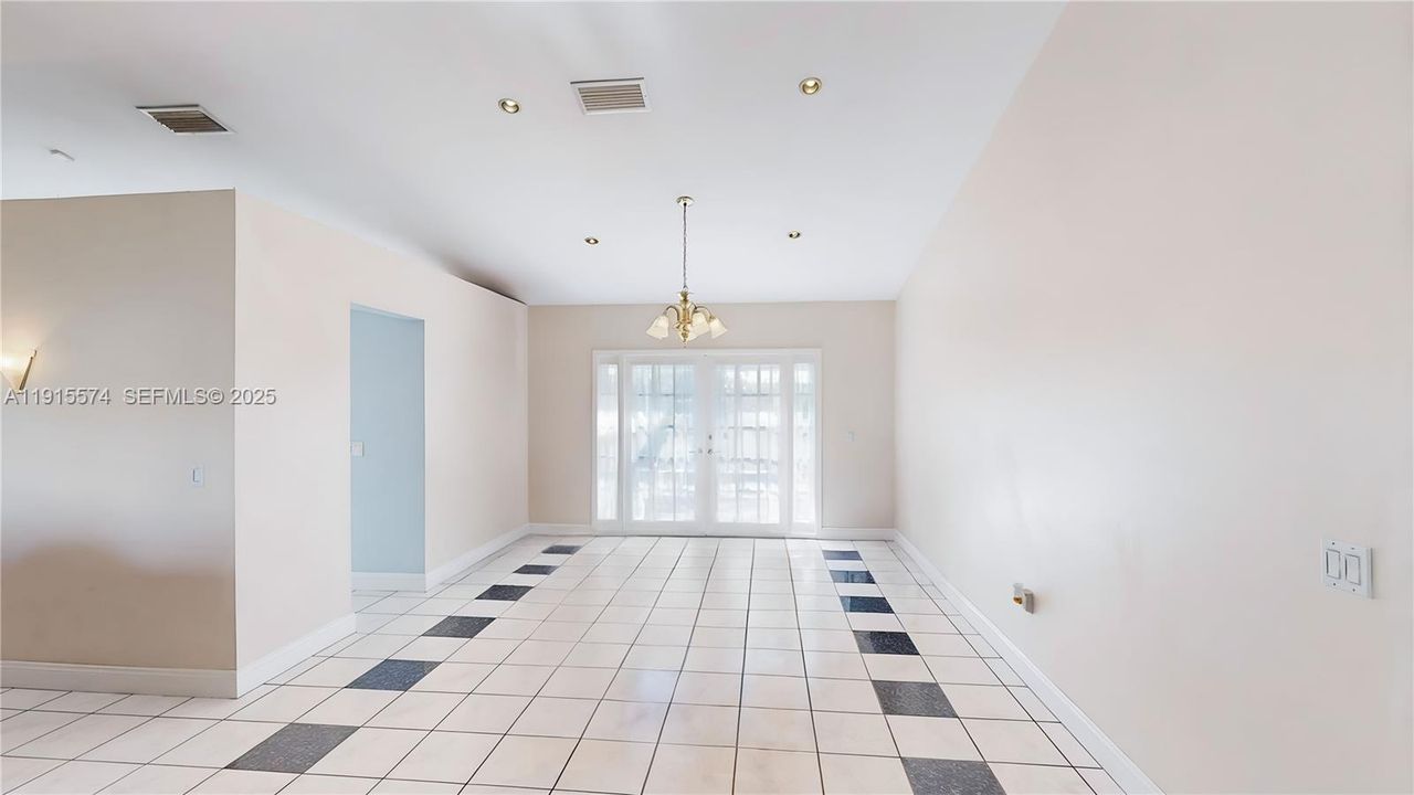 На продажу: $765,000 (4 спален, 2 ванн, 2240 Квадратных фут)