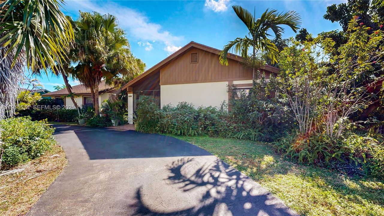 На продажу: $765,000 (4 спален, 2 ванн, 2240 Квадратных фут)