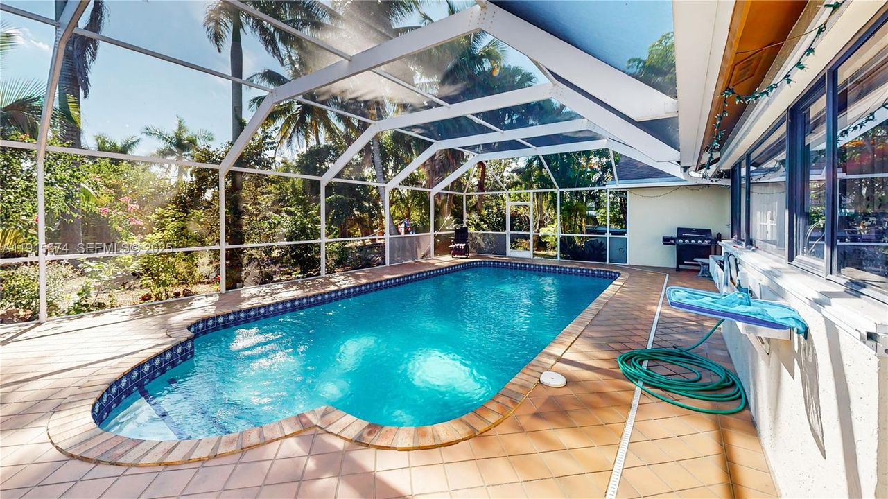 На продажу: $765,000 (4 спален, 2 ванн, 2240 Квадратных фут)