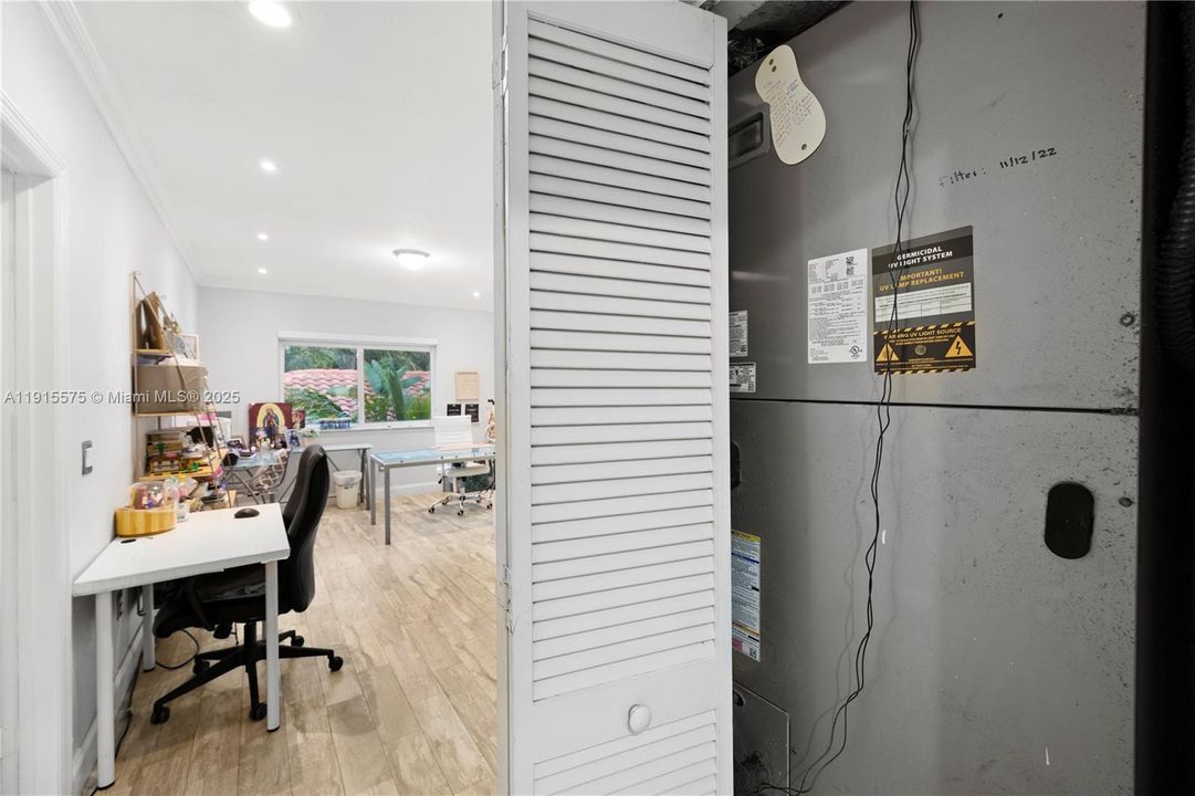 Active With Contract: $6,300 (5 beds, 3 baths, 2569 Square Feet)