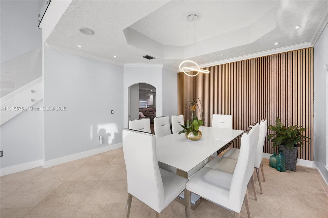 Active With Contract: $6,300 (5 beds, 3 baths, 2569 Square Feet)