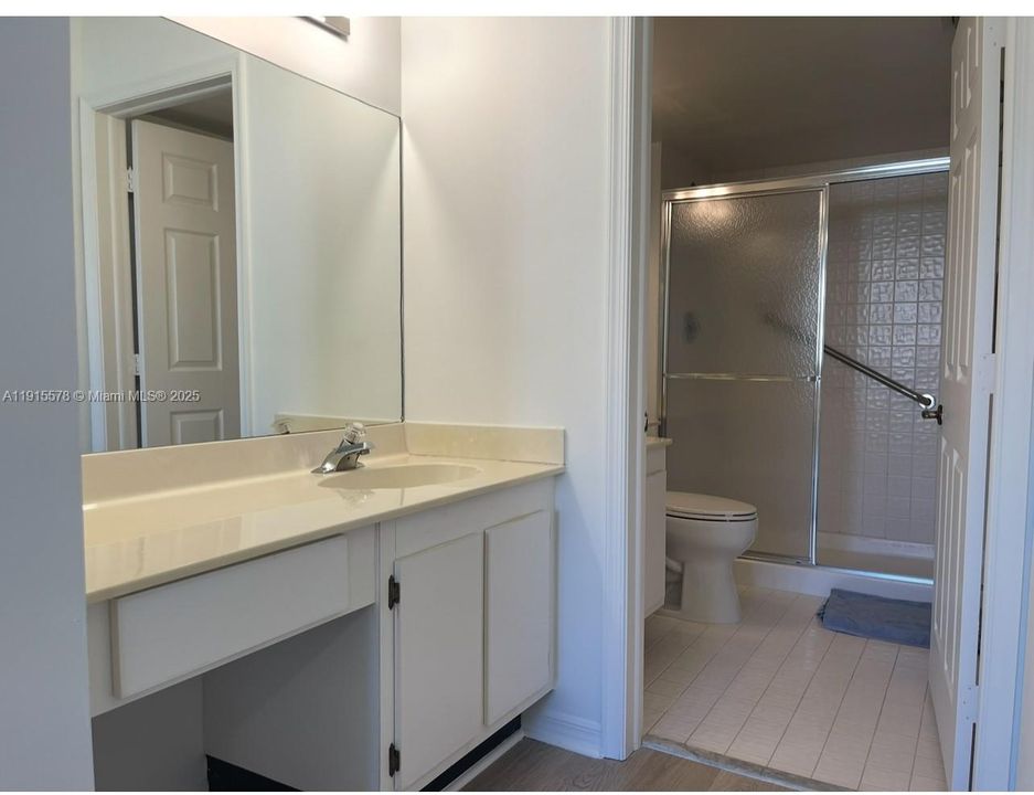 待售: $169,500 (2 贝兹, 2 浴室, 950 平方英尺)