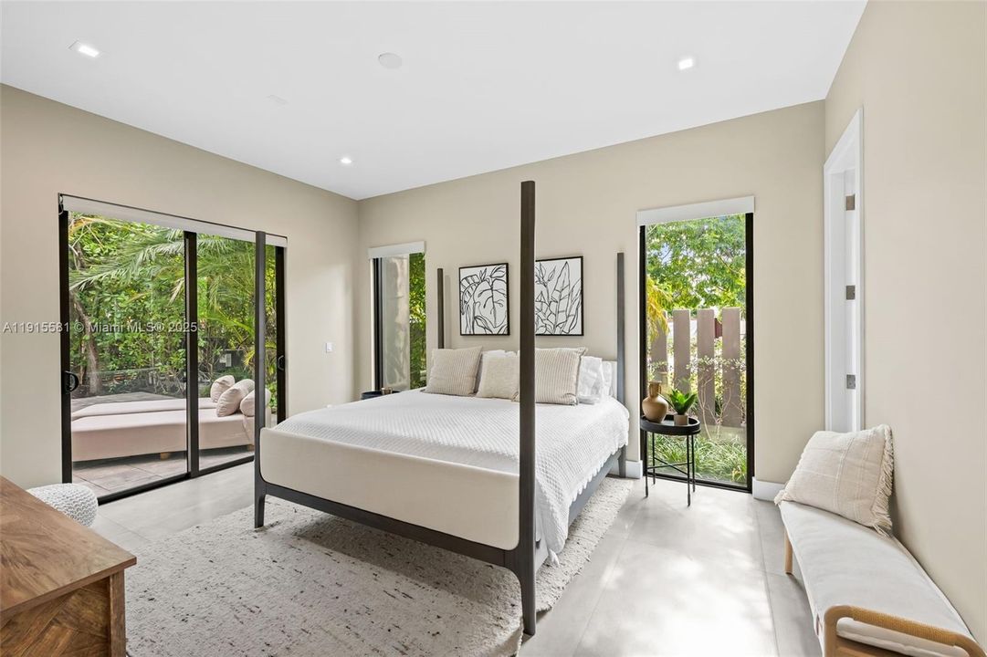 待售: $2,500,000 (4 贝兹, 4 浴室, 2879 平方英尺)