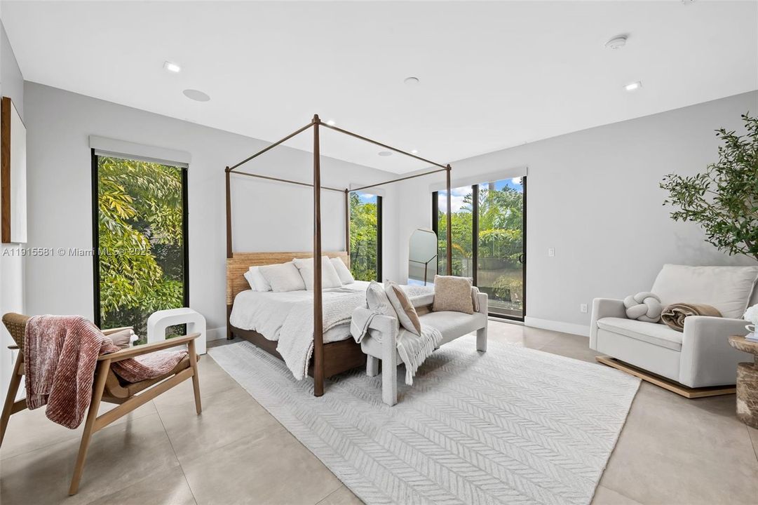 待售: $2,500,000 (4 贝兹, 4 浴室, 2879 平方英尺)