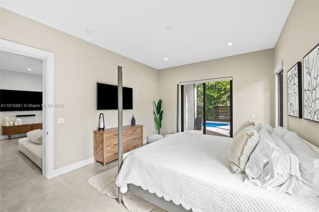 待售: $2,500,000 (4 贝兹, 4 浴室, 2879 平方英尺)