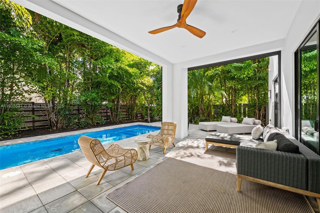 待售: $2,500,000 (4 贝兹, 4 浴室, 2879 平方英尺)