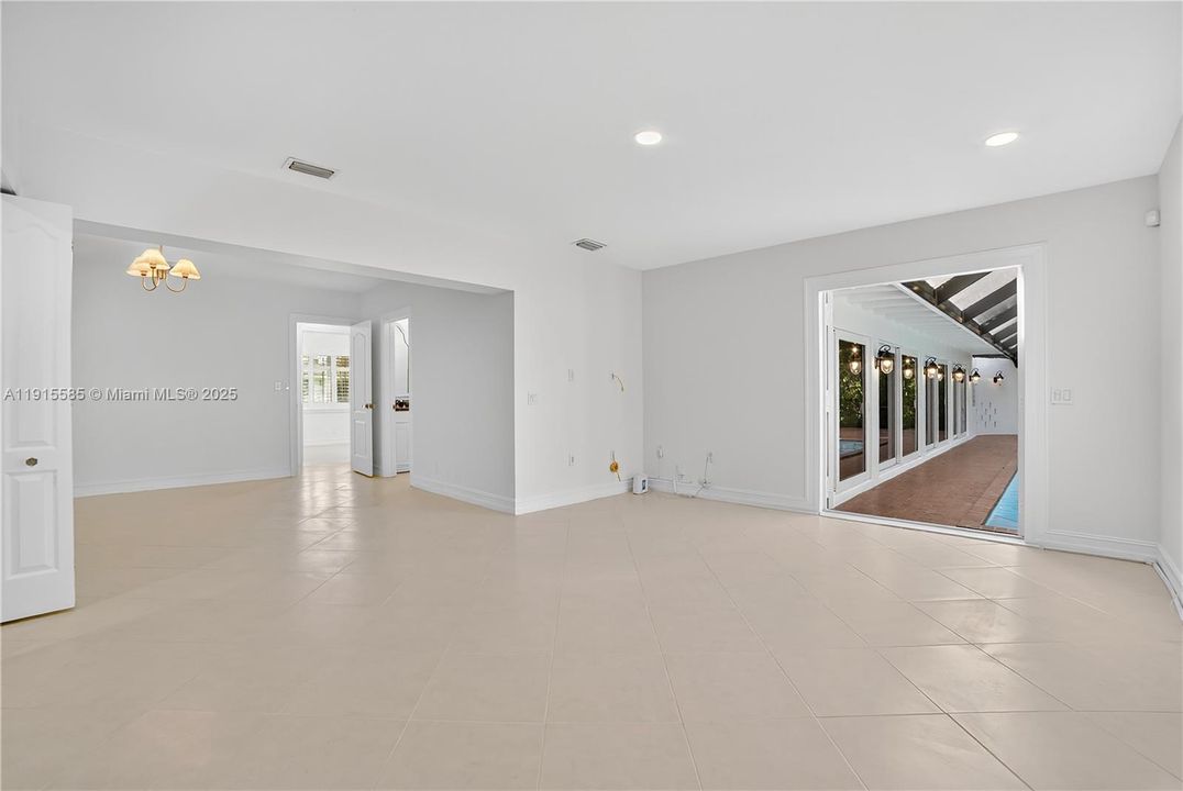 Active With Contract: $1,289,000 (3 beds, 2 baths, 2352 Square Feet)