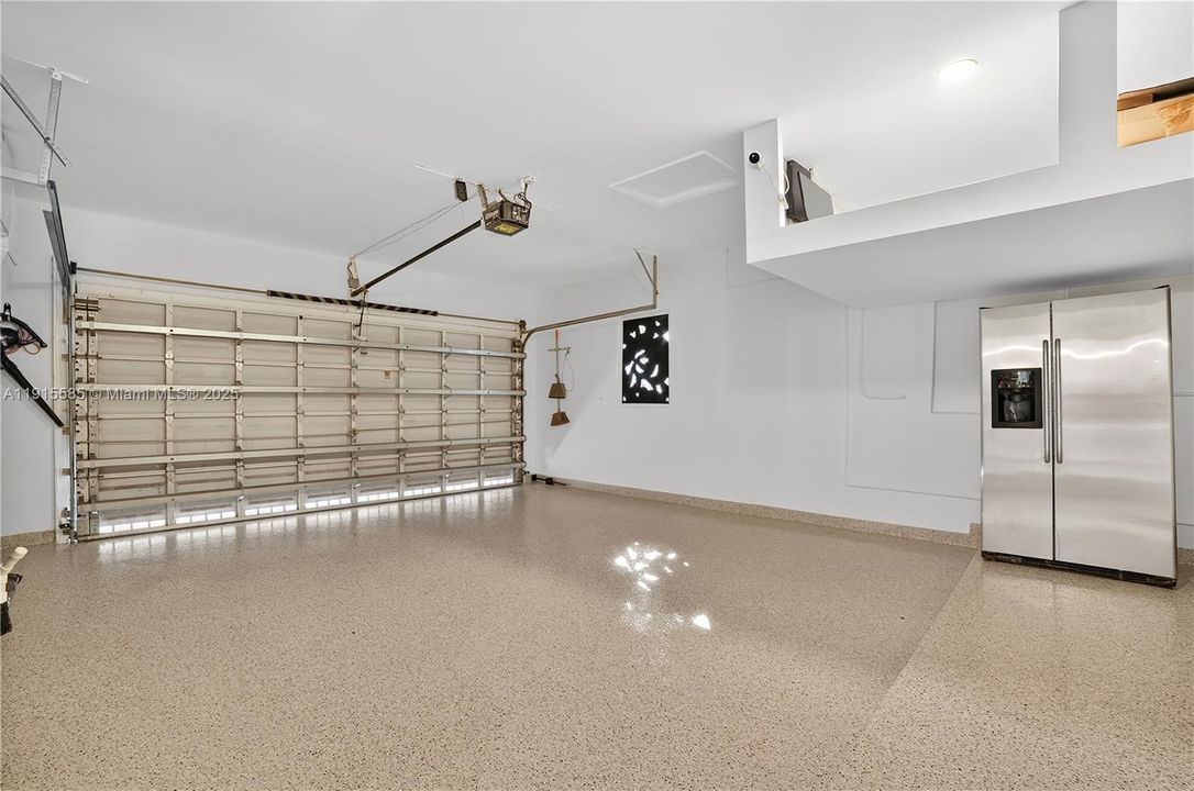 Active With Contract: $1,289,000 (3 beds, 2 baths, 2352 Square Feet)