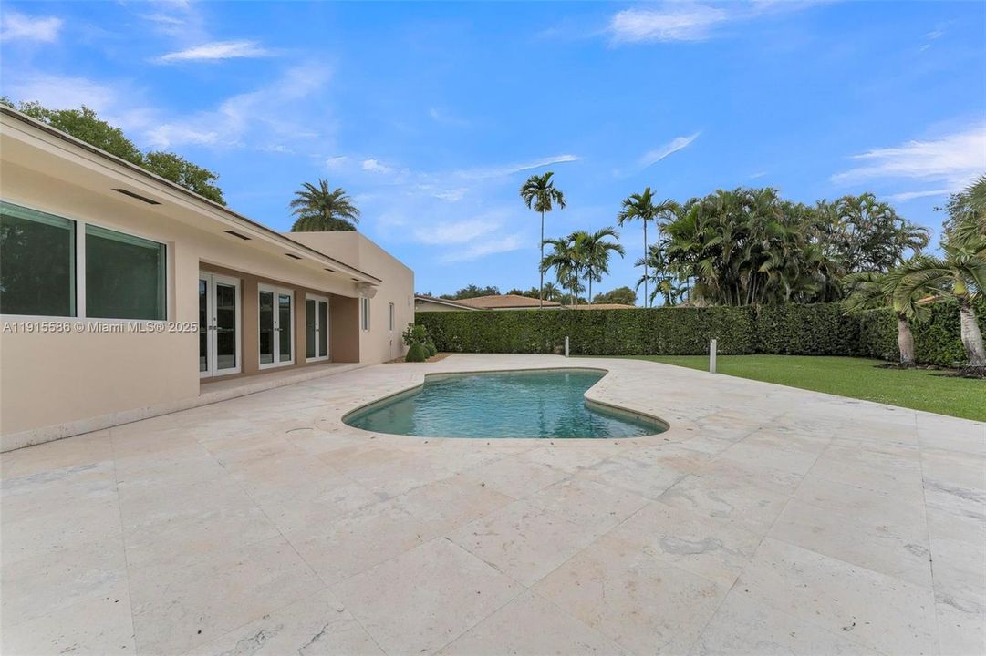 For Sale: $1,575,000 (3 beds, 3 baths, 2548 Square Feet)