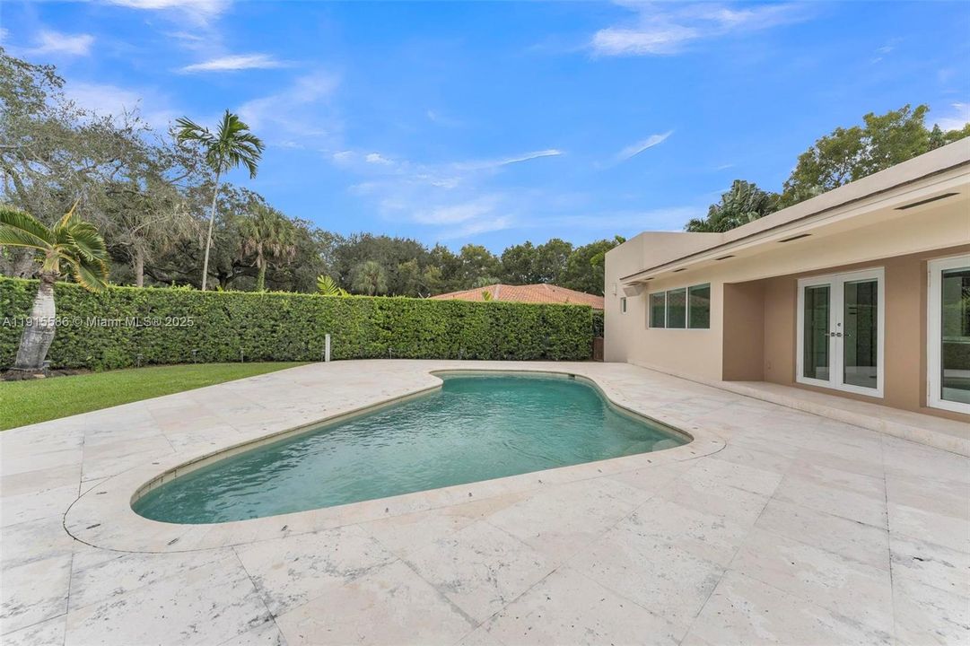 For Sale: $1,575,000 (3 beds, 3 baths, 2548 Square Feet)