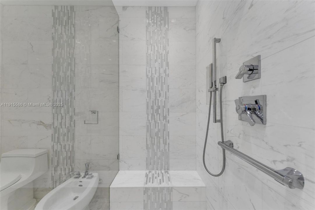 For Sale: $1,575,000 (3 beds, 3 baths, 2548 Square Feet)