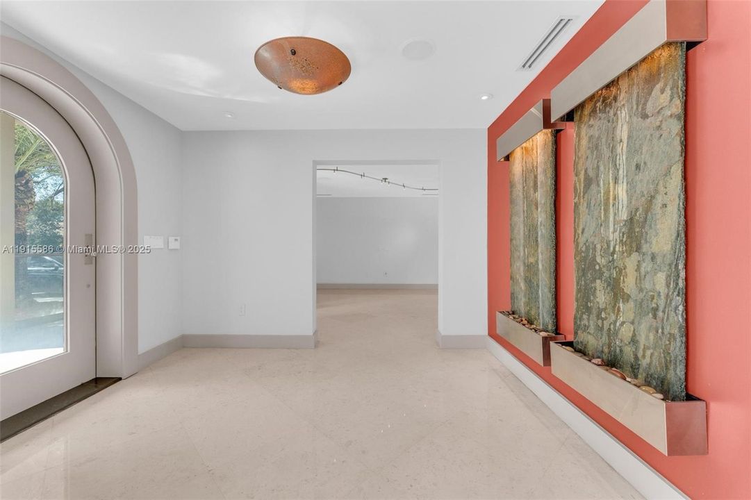 For Sale: $1,575,000 (3 beds, 3 baths, 2548 Square Feet)