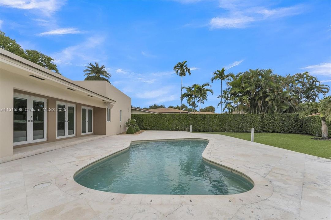 For Sale: $1,575,000 (3 beds, 3 baths, 2548 Square Feet)