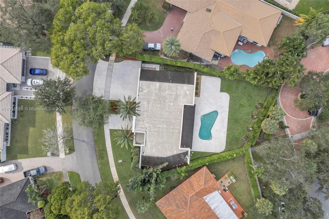 For Sale: $1,575,000 (3 beds, 3 baths, 2548 Square Feet)