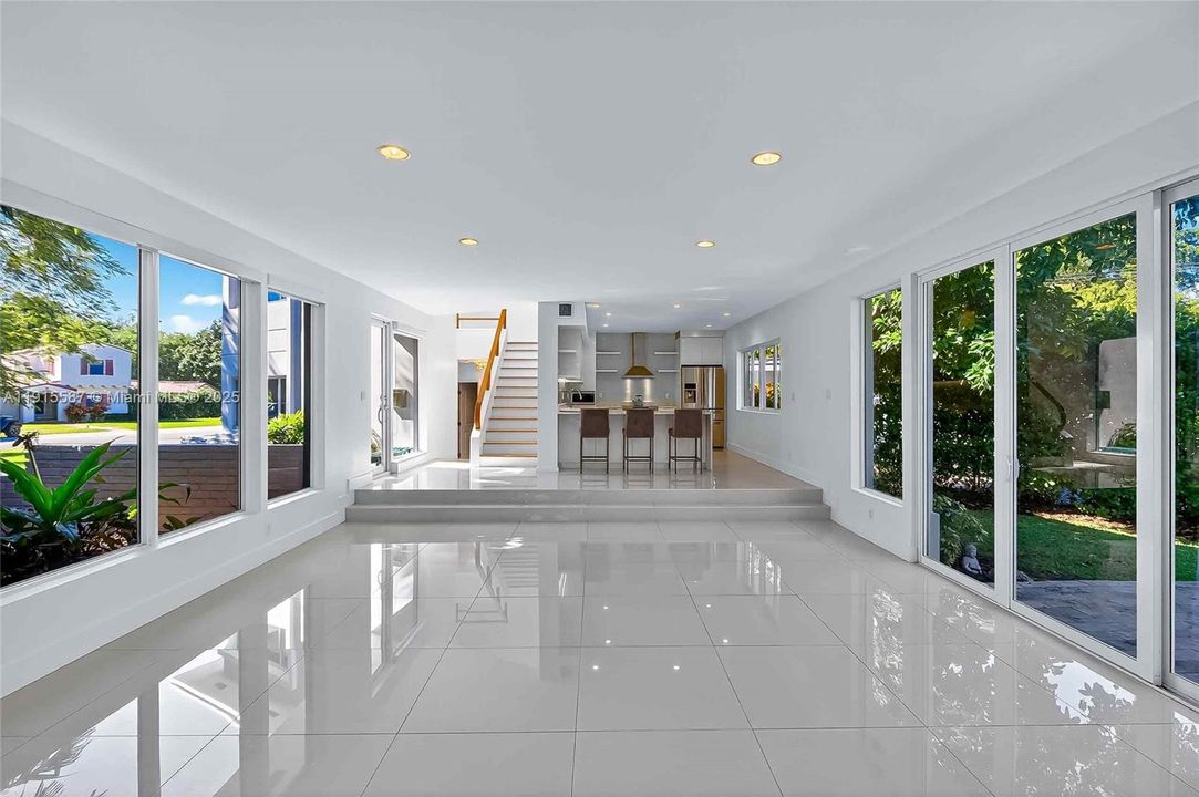 For Sale: $1,950,000 (3 beds, 2 baths, 1883 Square Feet)