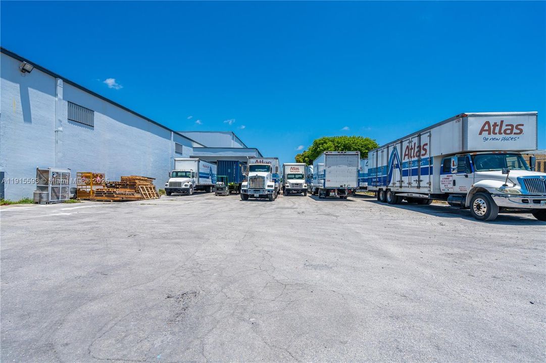 For Rent: $14 (0 beds, 0 baths, 0 Square Feet)