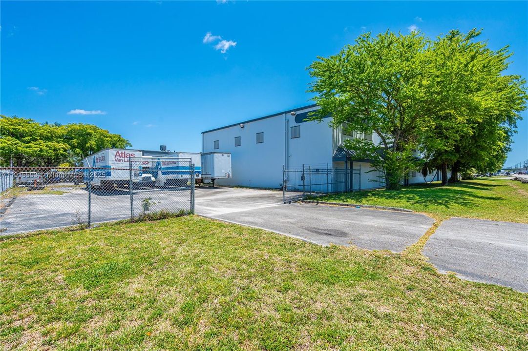 For Rent: $14 (0 beds, 0 baths, 0 Square Feet)