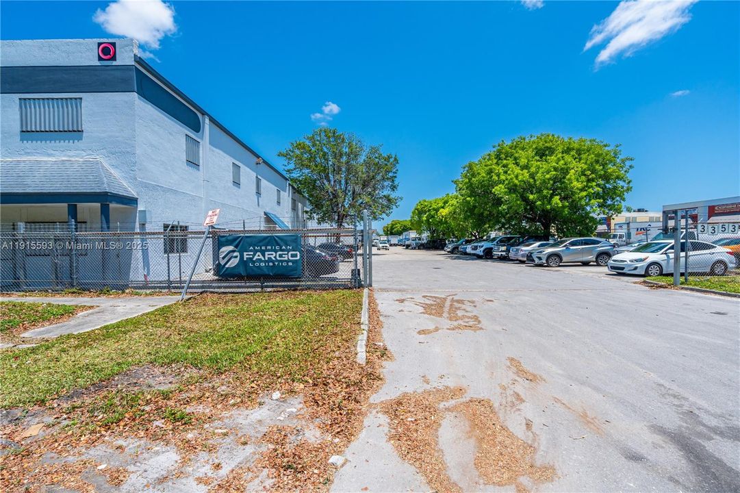 For Rent: $14 (0 beds, 0 baths, 0 Square Feet)