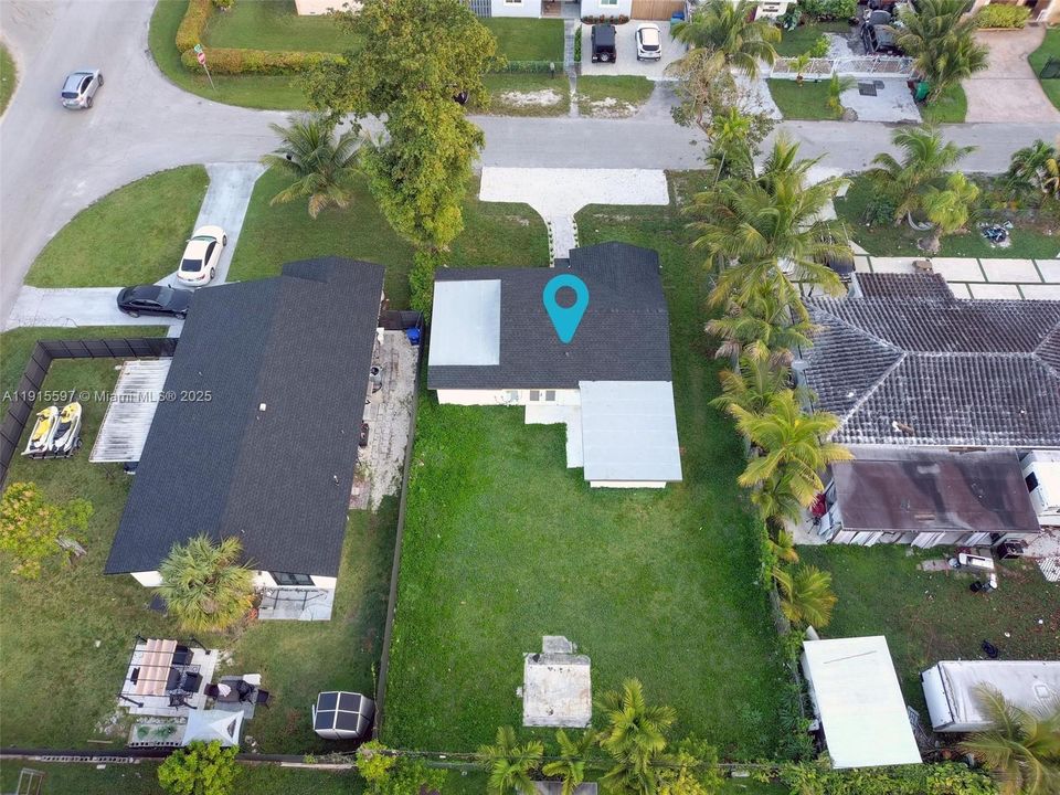 For Rent: $4,000 (3 beds, 2 baths, 1051 Square Feet)