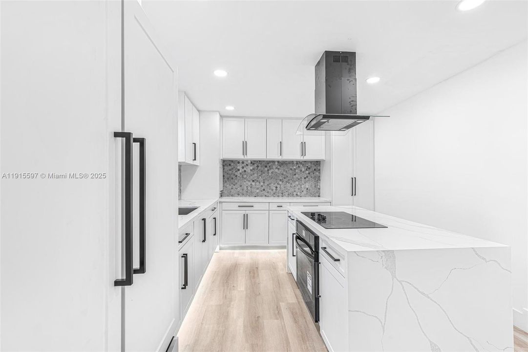 For Rent: $4,000 (3 beds, 2 baths, 1051 Square Feet)