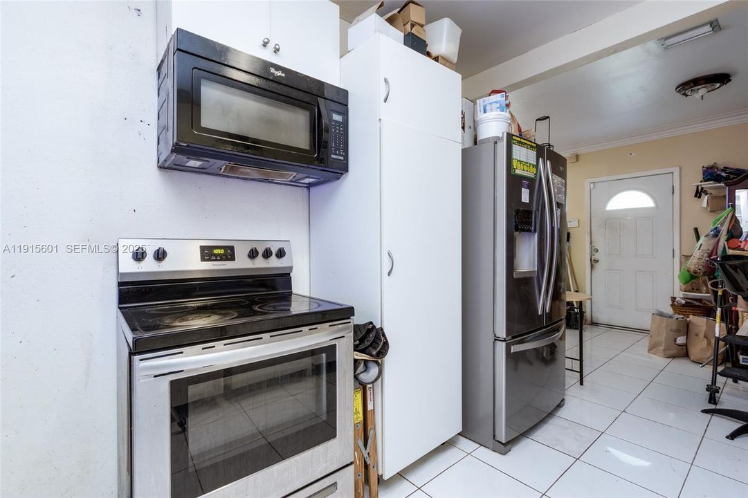 For Sale: $459,000 (4 beds, 3 baths, 1442 Square Feet)