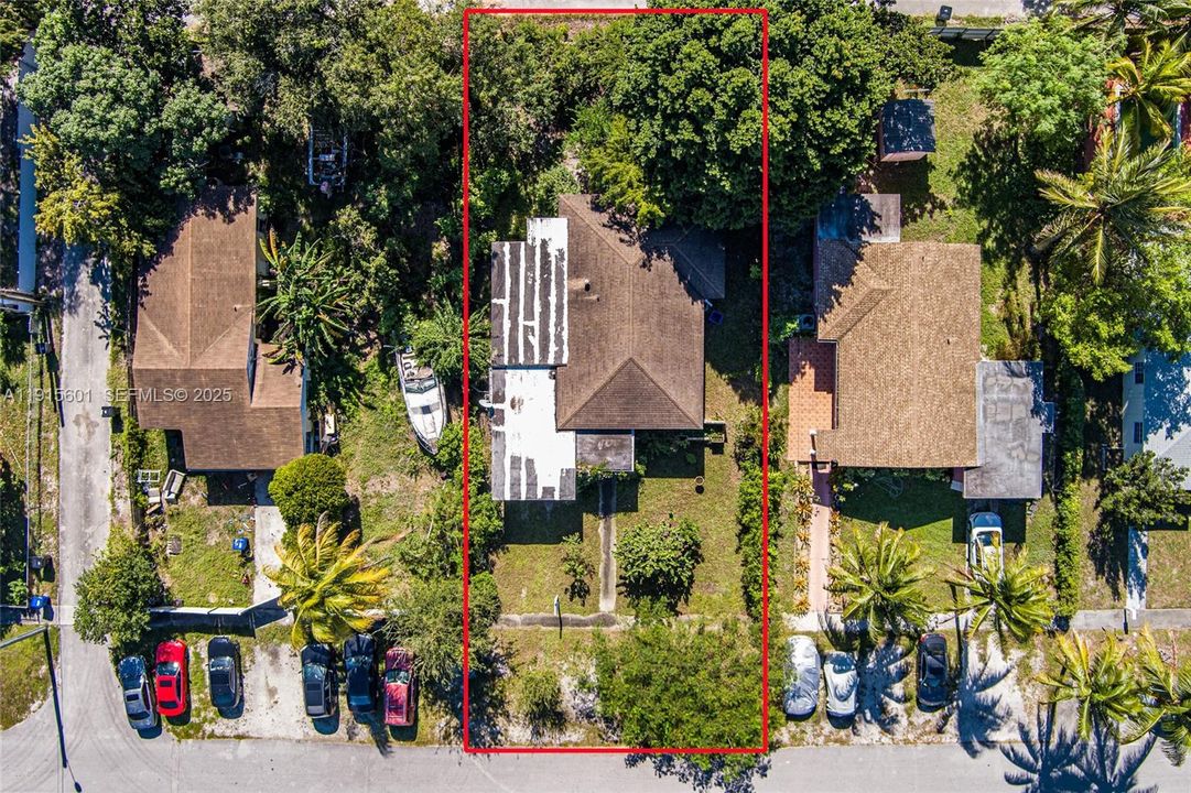 For Sale: $459,000 (4 beds, 3 baths, 1442 Square Feet)