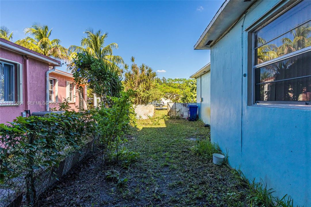 For Sale: $459,000 (4 beds, 3 baths, 1442 Square Feet)