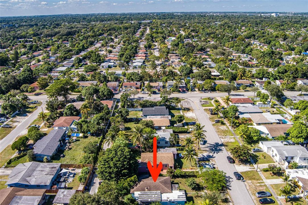 For Sale: $459,000 (4 beds, 3 baths, 1442 Square Feet)